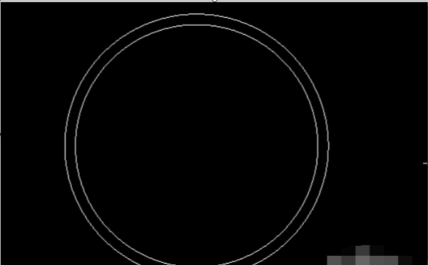 CAD如何画出管道弯曲？