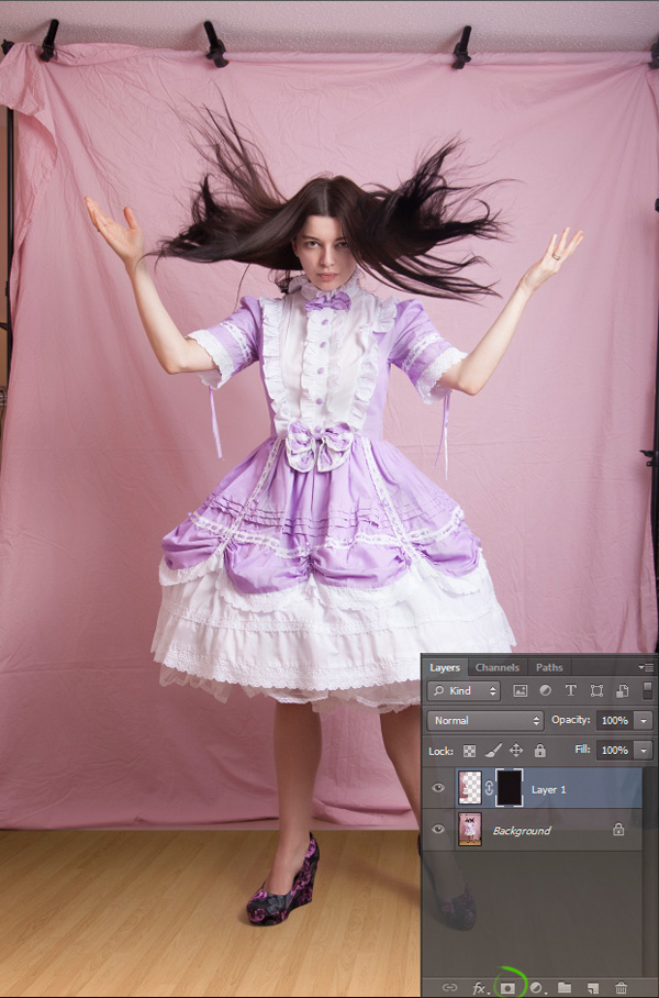 Photoshop中怎么让边缘与背景融合？