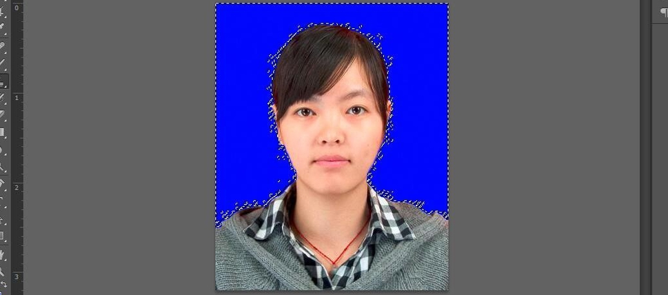 用Photoshop怎么修改照片的背景颜色？