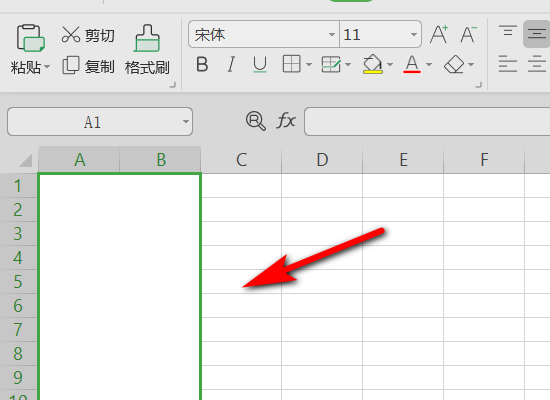 Excel里如何将选中的表格全部一分为二？