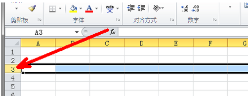 在Excel中如何增加单个单元格的长和宽？