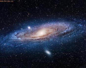 为什么大多数恒星发蓝色光,而太阳却发橙黄色光?