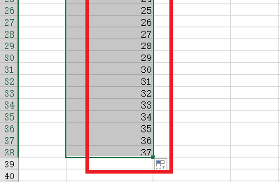 Excel表格中要怎样设置往下拉数字成递增？