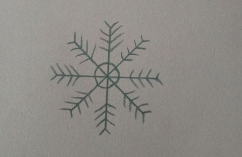 最简单的雪花怎么画？