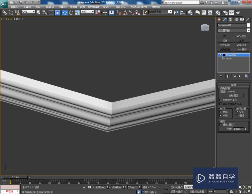 3DMax如何制作装饰线？