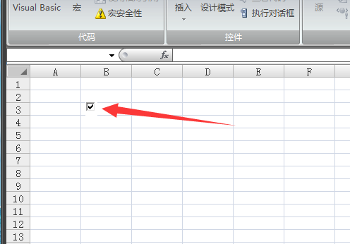 如何在表格方框里面打√符号？
