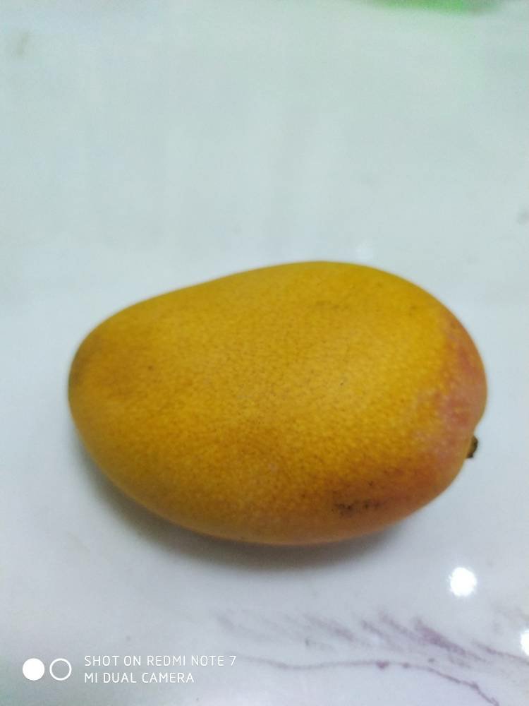 怎么把红底照片变成蓝底？
