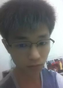 求PS高手改一下这照片的尺寸我用来做微信头像的。