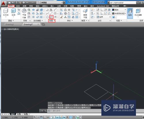 AutoCAD如何将二维图形拉伸成三维实体？