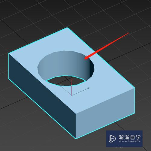 3DMax如何在物体中挖洞？