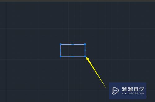 CAD怎么把线条画的图形合成一体？