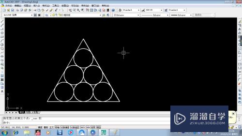 用CAD如何在正三角形中画六个相切的等径圆？