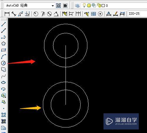 CAD怎样用用移动工具移动圆位置？