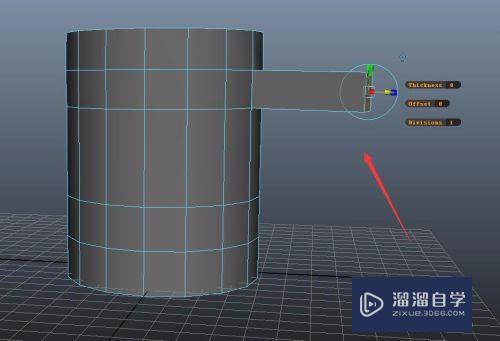 使用Maya如何创建水杯模型