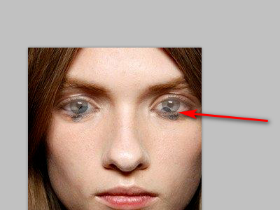 3,把图片拖拽到闭眼中去,然后降低不透明度,调整到合适位置.